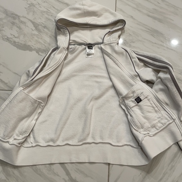 Women’s north face zip up sweatshirt - Picture 4 of 5